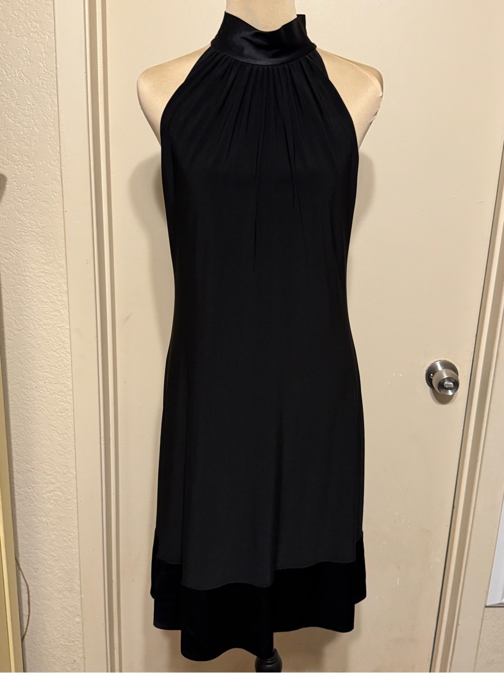 Ralph Lauren Black Mixed Media  Halter Dress. Casual Cocktail Elegant